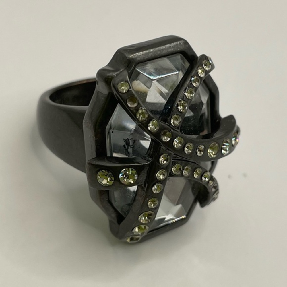Baroque ❤️ Lia Sophia Unique Cosplay Black & Rhinestone Cocktail Statement Ring